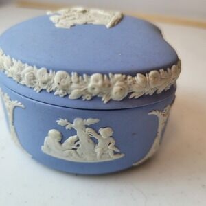 Wedgwood Jasperware Trinket Box Women Small Blue Heart Shaped Cherub Relief